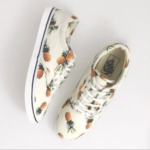 pineapple vans
